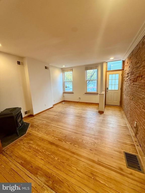 1249 E Oxford St in Philadelphia, PA - Building Photo - Building Photo