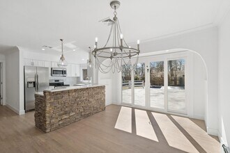 7 Homewood Dr in Hampton Bays, NY - Building Photo - Building Photo