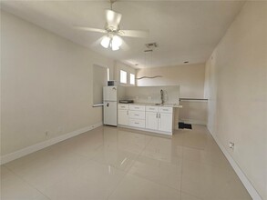 12913 Islamorada Dr in Orlando, FL - Building Photo - Building Photo
