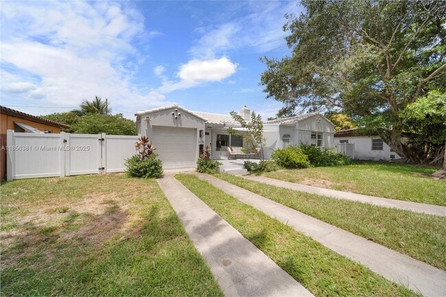 property at 1625 Hollywood Blvd