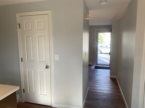 20 Neal Rd in Windham, ME - Building Photo - Building Photo