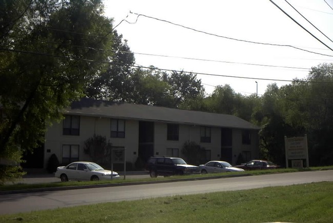 Treetop Apartments in Nashville, TN - Building Photo - Building Photo