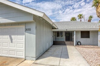 3055 S Topaz Rd in Las Vegas, NV - Building Photo - Building Photo