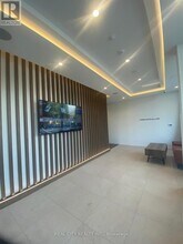8188 Yonge St in Vaughan, ON - Building Photo - Building Photo