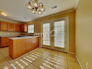 7801 Beechtree Ln in Powell, TN - Foto de edificio - Building Photo