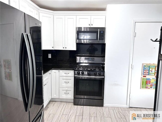 property at 532 Cricket Ln