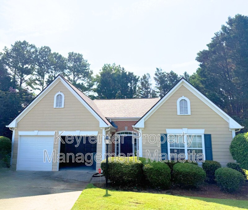 1393 Treewood Trail in Marietta, GA - Building Photo