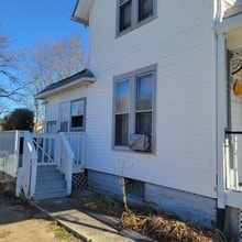 211 E Main St in Genoa, IL - Building Photo - Building Photo