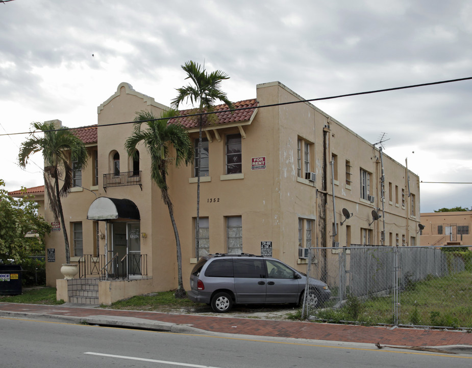 1352 SW 7th St in Miami, FL - Building Photo