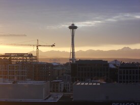 320 Melrose Ave E, Unit 504 in Seattle, WA - Building Photo