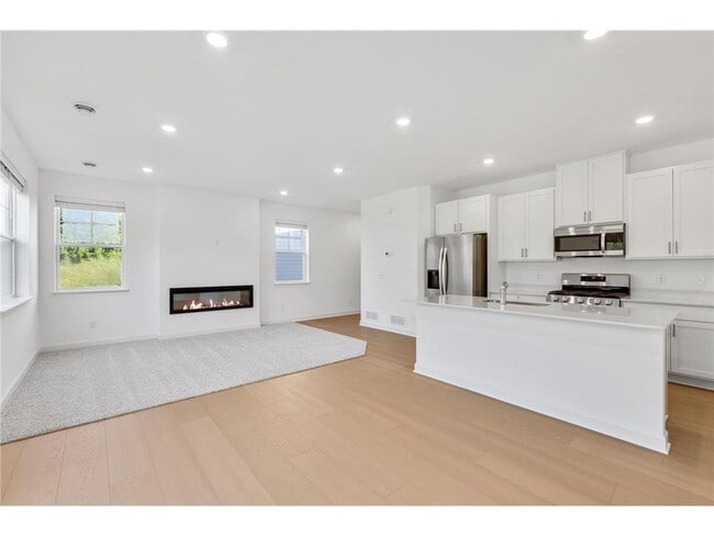 11112 203rd St W in Lakeville, MN - Building Photo - Building Photo