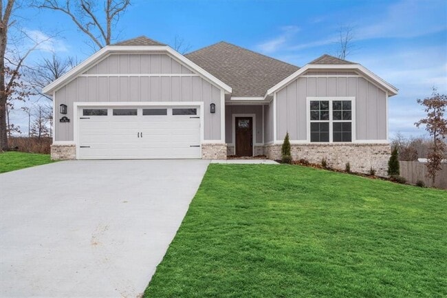 property at 1 Claypole Ln
