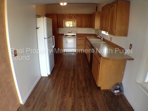 1925 Lombard Ave-Unit -a in Everett, WA - Building Photo - Building Photo