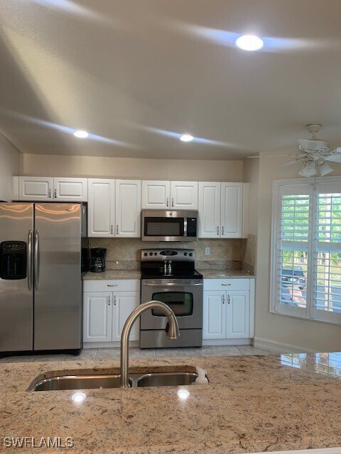 300 Diamond Cir in Naples, FL - Building Photo - Building Photo