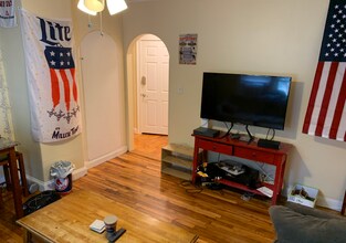 41 Cross St, Unit A in Somerville, MA - Building Photo - Building Photo