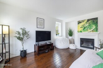 1513 Silver Shadow Dr in Thousand Oaks, CA - Building Photo - Building Photo