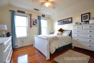 5 Mapleton St, Unit 2 in Boston, MA - Building Photo - Building Photo