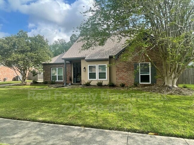 13263 Quail Meadow Dr in Baton Rouge, LA - Building Photo - Building Photo
