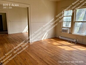 809 E Alma Ave in Ponca City, OK - Building Photo - Building Photo