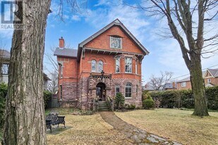 97 Glengrove Ave W in Toronto, ON - Building Photo