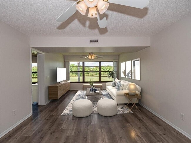 28 Plantation Dr in Vero Beach, FL - Building Photo - Building Photo