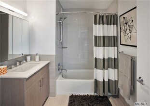 61-55 Junction Blvd-Unit -12K in Queens, NY - Building Photo - Building Photo
