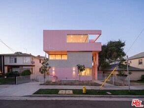 4826 Franklin Ave in Los Angeles, CA - Building Photo - Building Photo