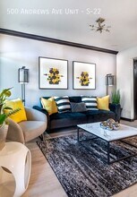 500 Andrews Ave in Dallas, TX - Building Photo - Building Photo