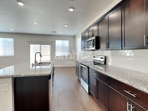 1806 Viaggio Ave in North Las Vegas, NV - Building Photo - Building Photo