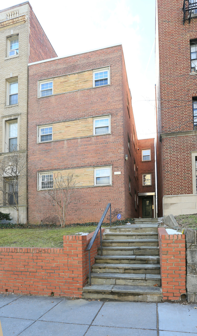 3628 Connecticut Ave NW in Washington, DC - Building Photo - Building Photo