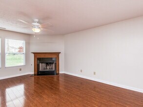 14202 Luscombe Farm Rd in Charlotte, NC - Building Photo - Building Photo