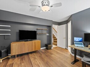 1891 16th St N in Arlington, VA - Building Photo - Building Photo