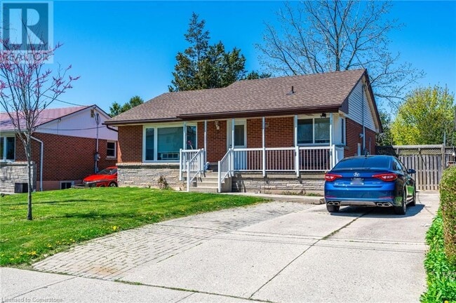70 Brentwood Dr