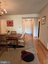 5903 Mt Eagle Dr in Alexandria, VA - Foto de edificio - Building Photo