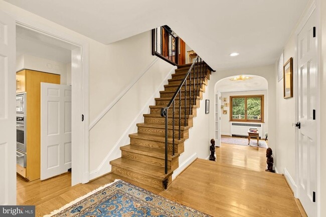 3111 Chain Bridge Rd NW in Washington, DC - Building Photo - Building Photo