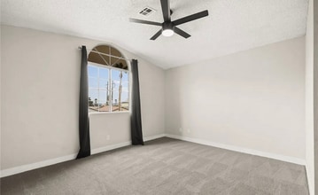 2793 Sandy Fls Wy in Las Vegas, NV - Foto de edificio - Building Photo