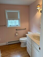 24 Lockwood Dr, Unit Kennebunk Apartment in Kennebunk, ME - Building Photo - Building Photo