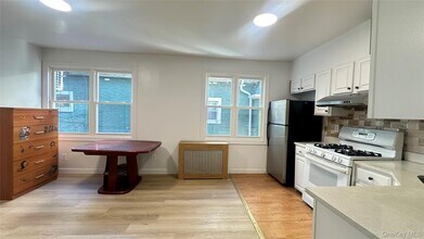 124-06 26th Ave in New York, NY - Building Photo - Building Photo