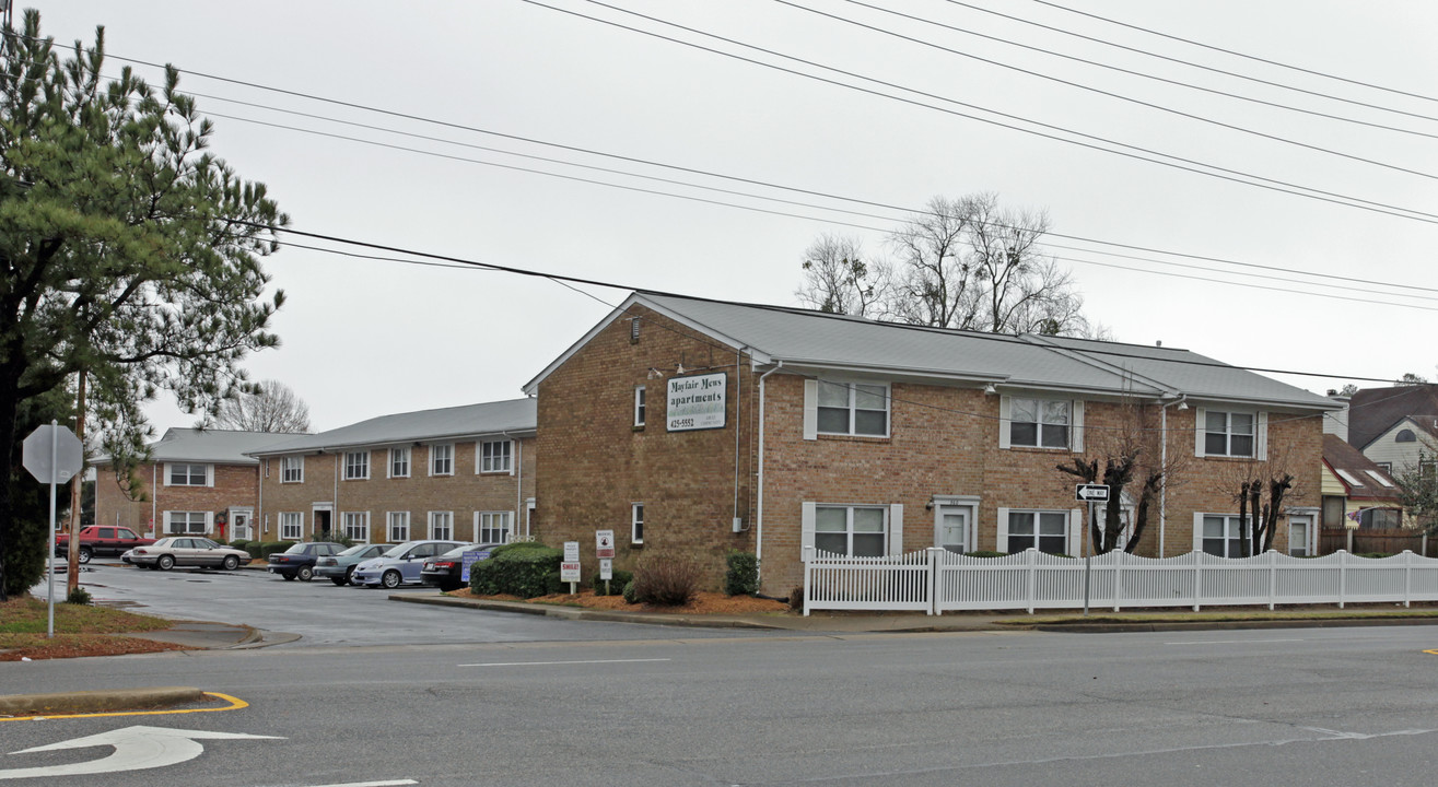 Mayfair Mews Apartments in Virginia Beach, VA - Building Photo