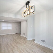 214 E Mt Pleasant Ave in Ambler, PA - Building Photo - Building Photo