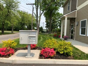 3 Gaffers Ct, Unit 2A in Latham, NY - Building Photo - Building Photo