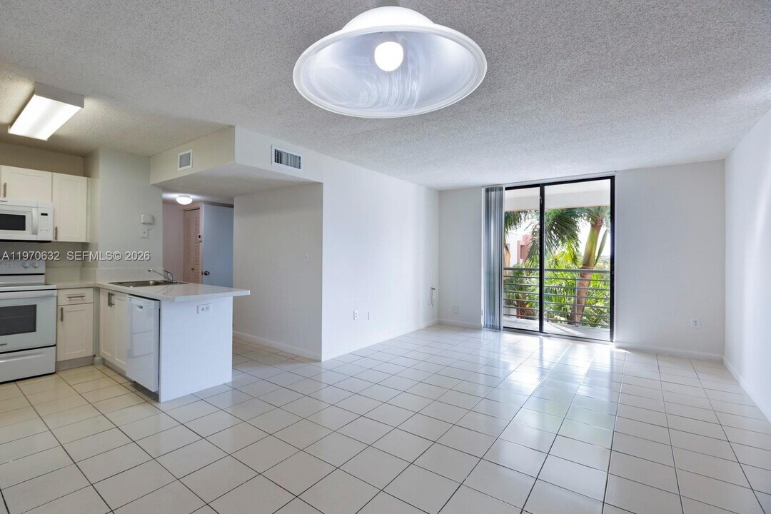 191 NW 97th Ave in Miami, FL - Building Photo