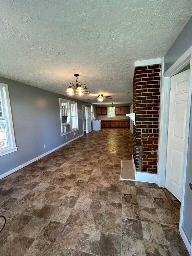 102 Mattison Rd Rentals in Oxford, AL