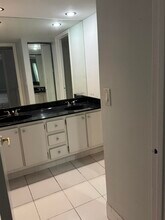 265 Lake Arbor Dr in Palm Springs, FL - Building Photo - Building Photo