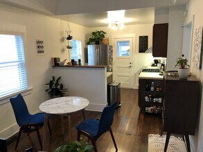 303 6th Ave in Venice, CA - Foto de edificio - Building Photo