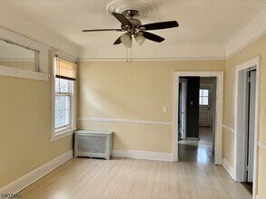 35 Witherspoon St in Nutley, NJ - Building Photo - Building Photo