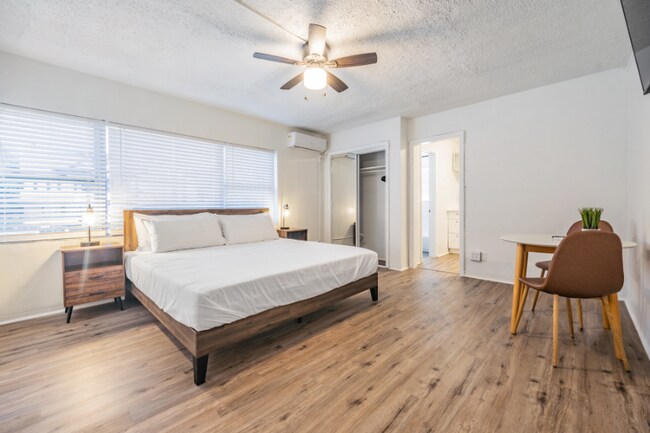 425 2nd St N in St. Petersburg, FL - Building Photo - Building Photo