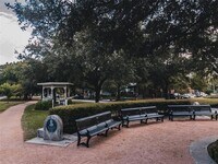 1621 Columbia St photo'