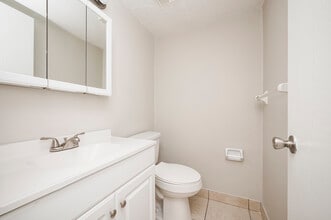 The Palms at Daytona in Daytona Beach, FL - Building Photo - Building Photo