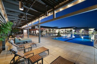 Solstice Marana in Tucson, AZ - Foto de edificio - Building Photo